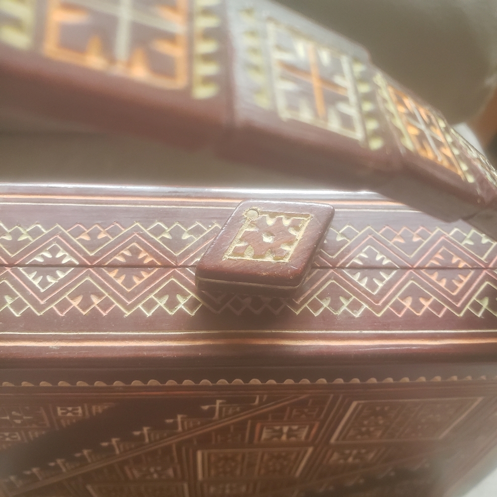 Artisan Geometric Patterned Brown Handbag - image 3